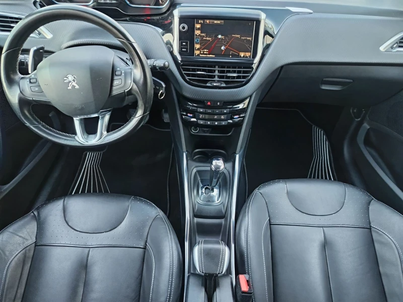 Peugeot 2008 PREMIUM AVTOMAT+ КОЖЕН САЛОН+ СЕРВИЗНА КНИЖКА, снимка 12 - Автомобили и джипове - 52776238