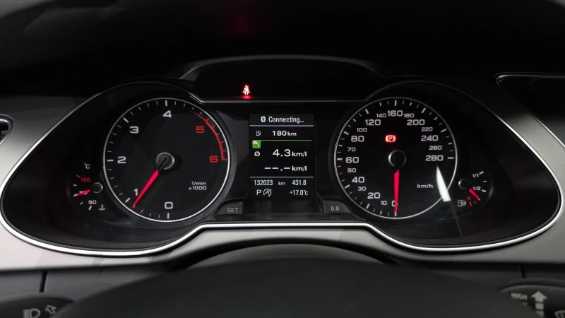 Audi A4 2.0TDI DYNAMIC autogeorge.com, снимка 8 - Автомобили и джипове - 52812477