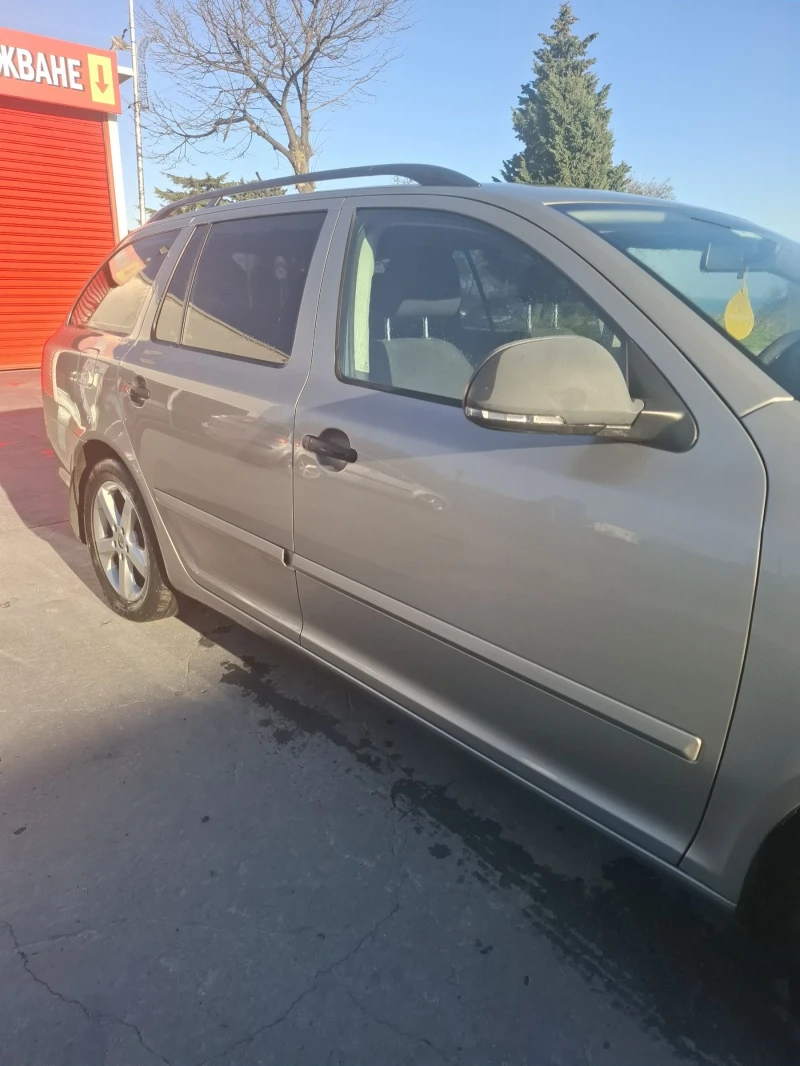 Skoda Octavia 1.6 TDI, снимка 5 - Автомобили и джипове - 52909812
