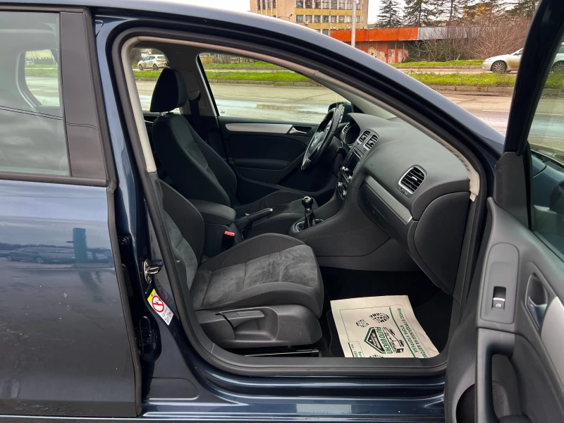 VW Golf 2.0TDI-140 КОНЯ, снимка 12 - Автомобили и джипове - 53077768