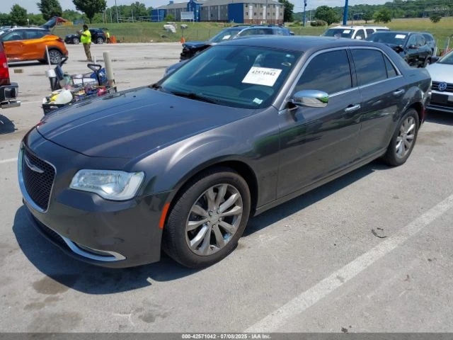 Chrysler 300c AWD - изображение 3