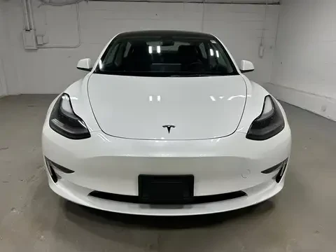 Tesla Model 3 CARFAX, снимка 2 - Автомобили и джипове - 54828253
