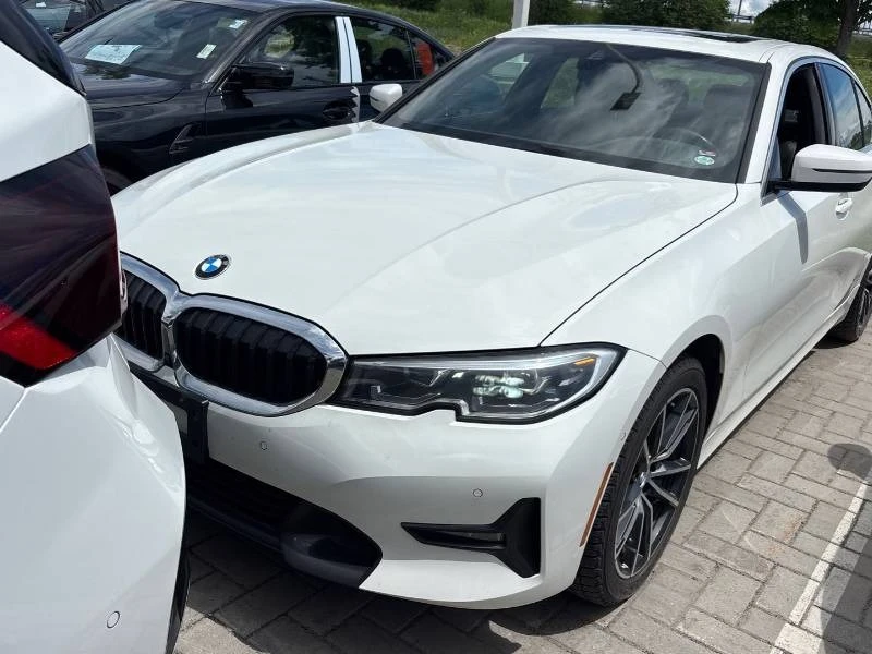 BMW 330 * xDrive * 360 * 2 КЛЮЧА * ПОДГРЕВ * ПАМЕТ, снимка 2 - Автомобили и джипове - 54892721