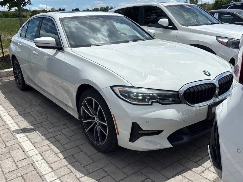 BMW 330 * xDrive * 360 * 2 КЛЮЧА * ПОДГРЕВ * ПАМЕТ, снимка 3 - Автомобили и джипове - 54892721