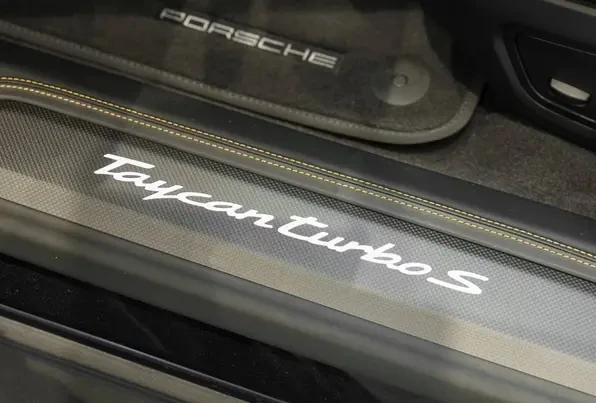 Porsche Taycan Turbo S Sport Turismo = NEW = Гаранция, снимка 5 - Автомобили и джипове - 55085414