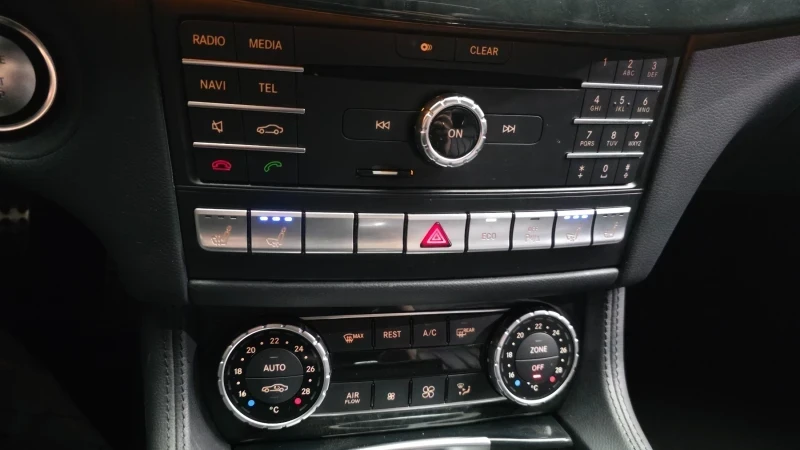 Mercedes-Benz CLS 400 3.0 V6 Biturbo, снимка 9 - Автомобили и джипове - 55138665