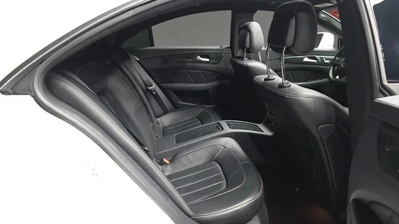 Mercedes-Benz CLS 400 3.0 V6 Biturbo, снимка 10 - Автомобили и джипове - 55138665