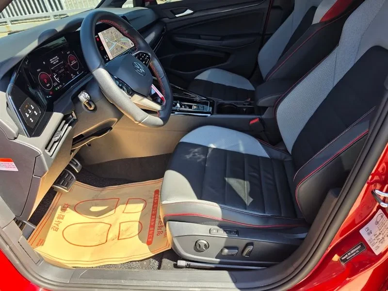 VW Golf 2.0 Gti, снимка 16 - Автомобили и джипове - 55748400