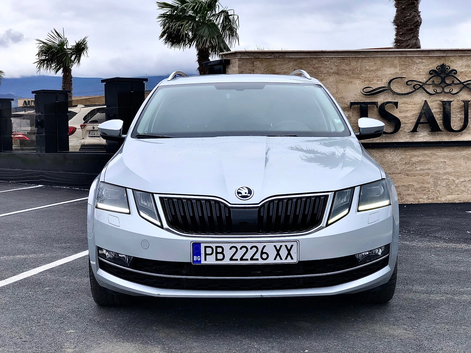 Skoda Octavia * 2.0, Distronic, Подгрев*  - изображение 3