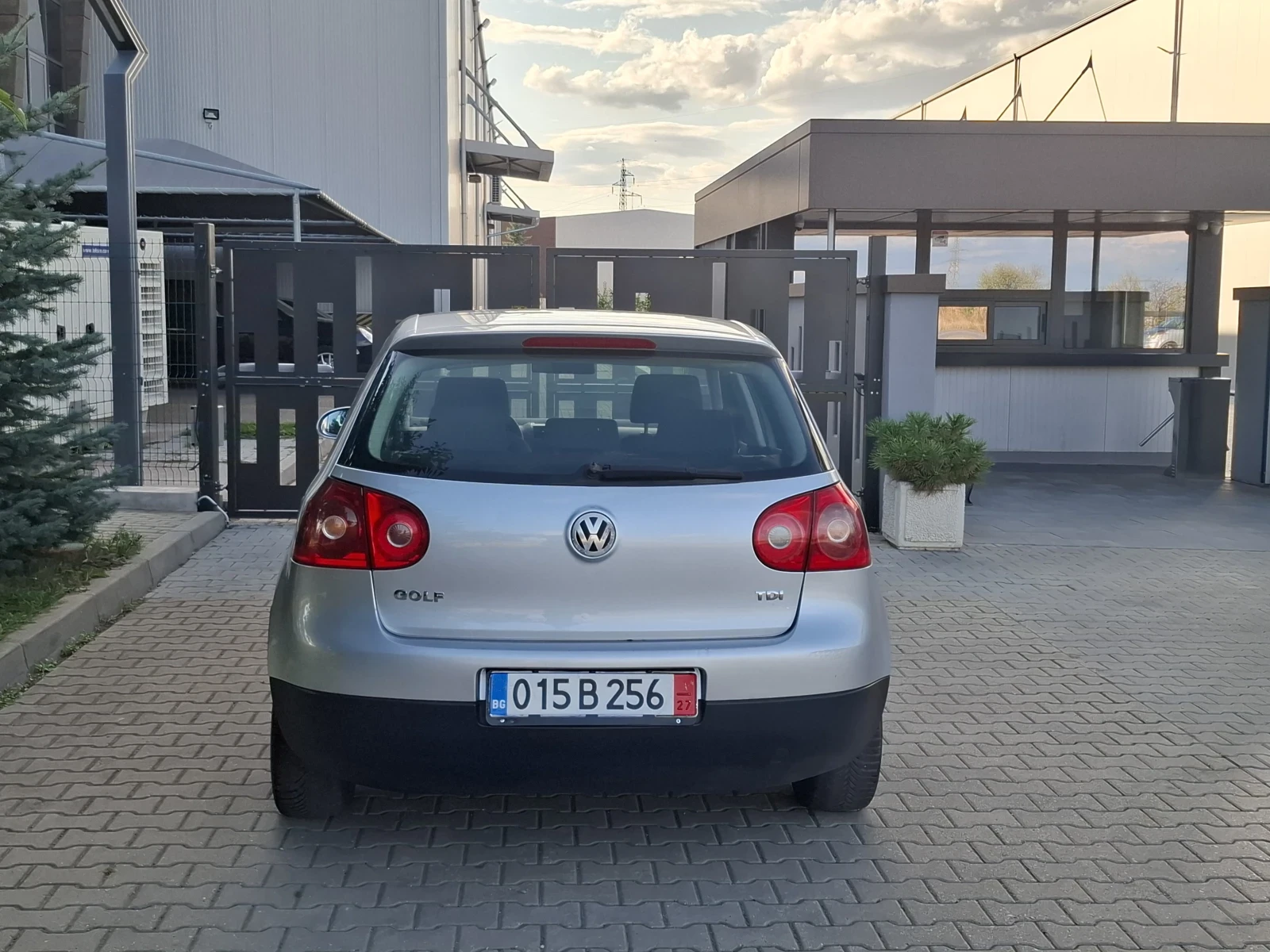 VW Golf 1.9TDI* (90кс)* * НОВ ВНОС* *  - изображение 9