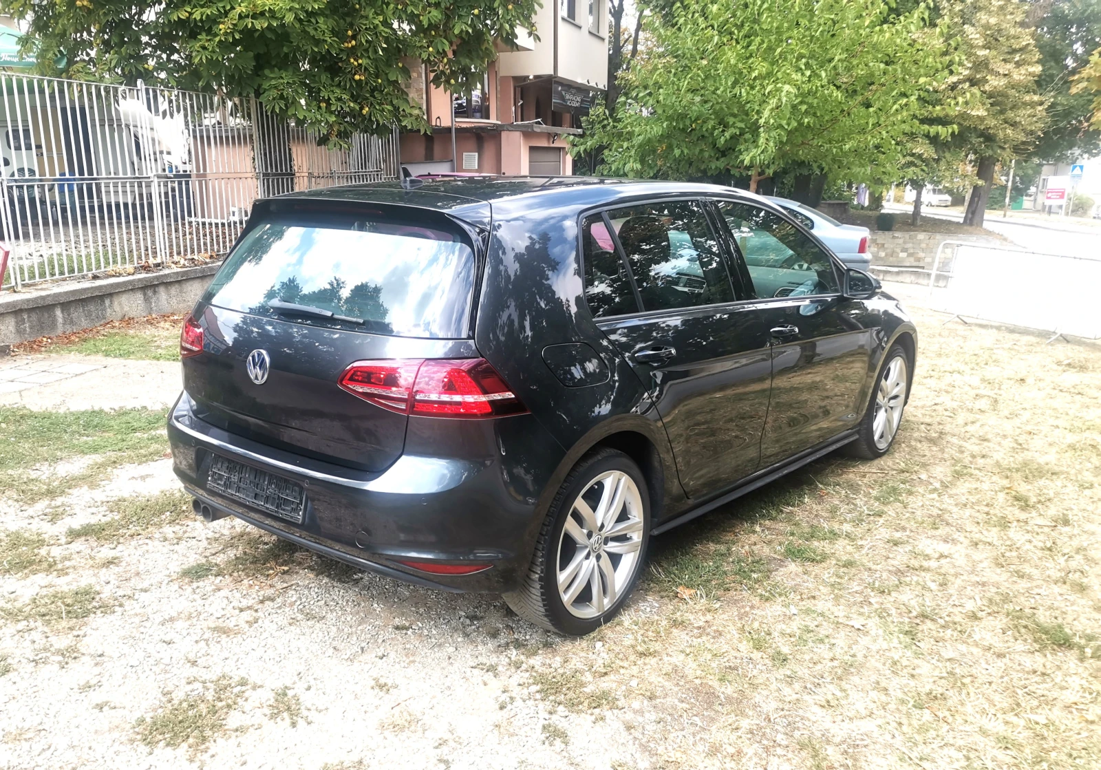 VW Golf 1.4i Plug-in Hybrid - изображение 3