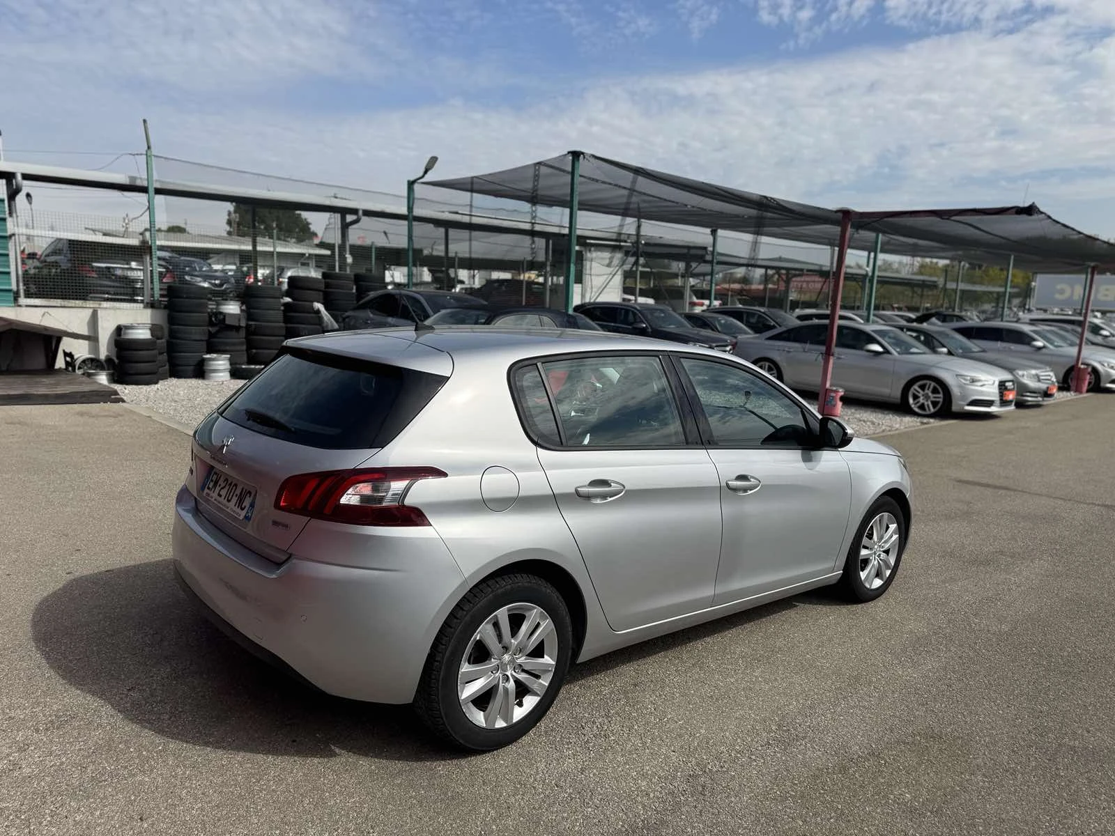 Peugeot 308 1.2 - изображение 4