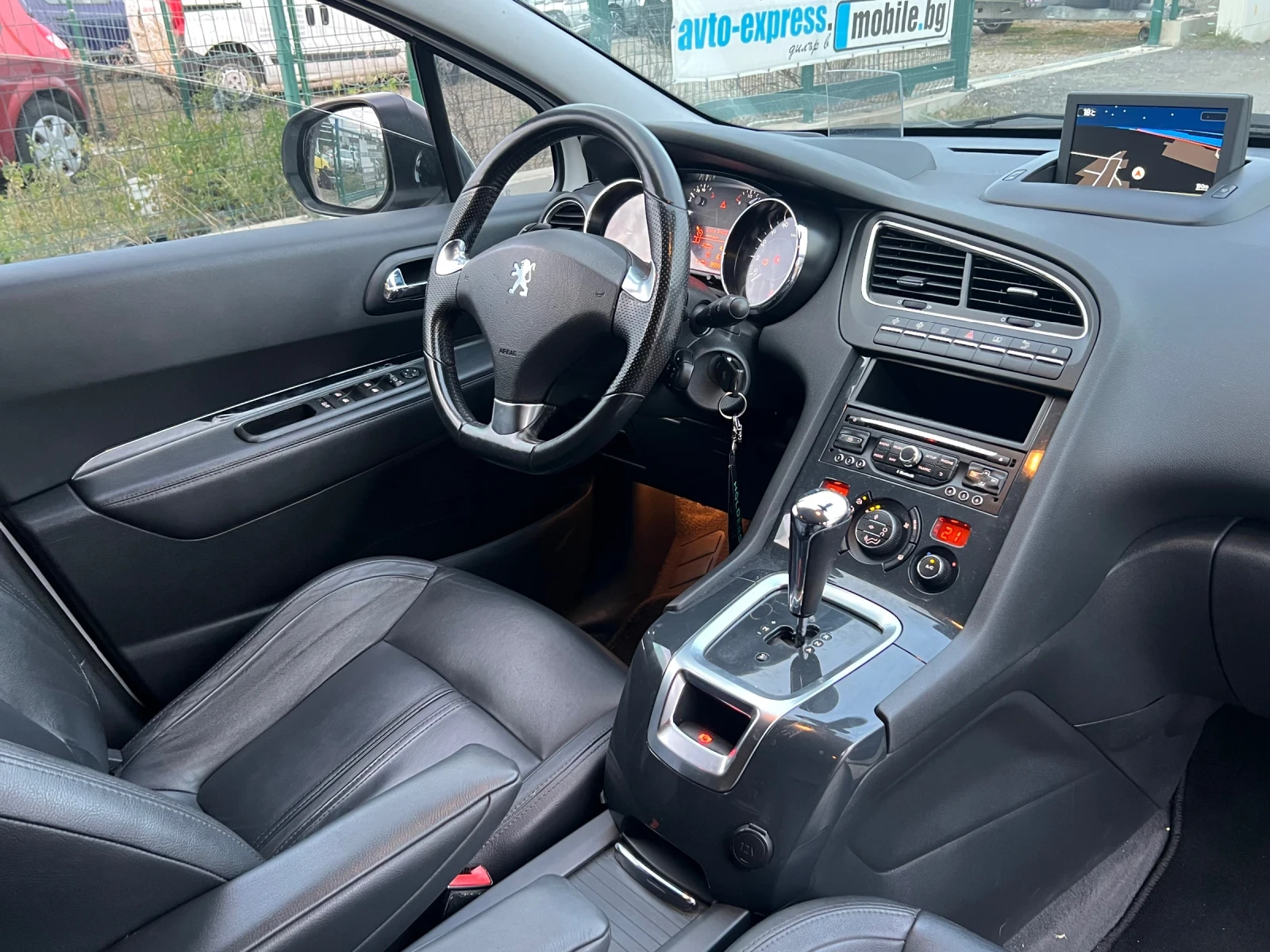 Peugeot 5008 1.6e-HDI - изображение 9