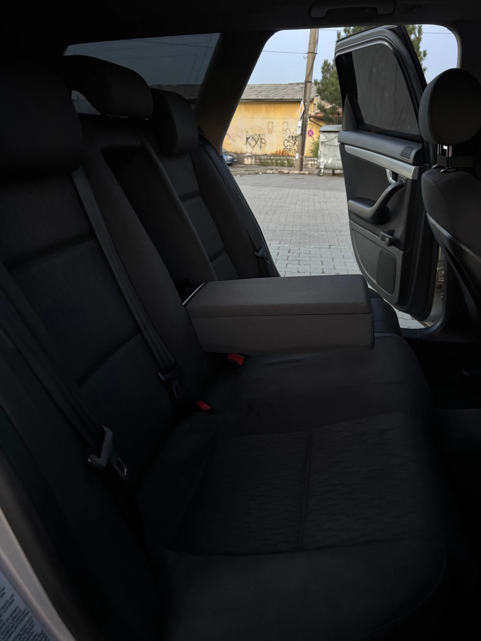 Audi A4 | Mobile.bg   13