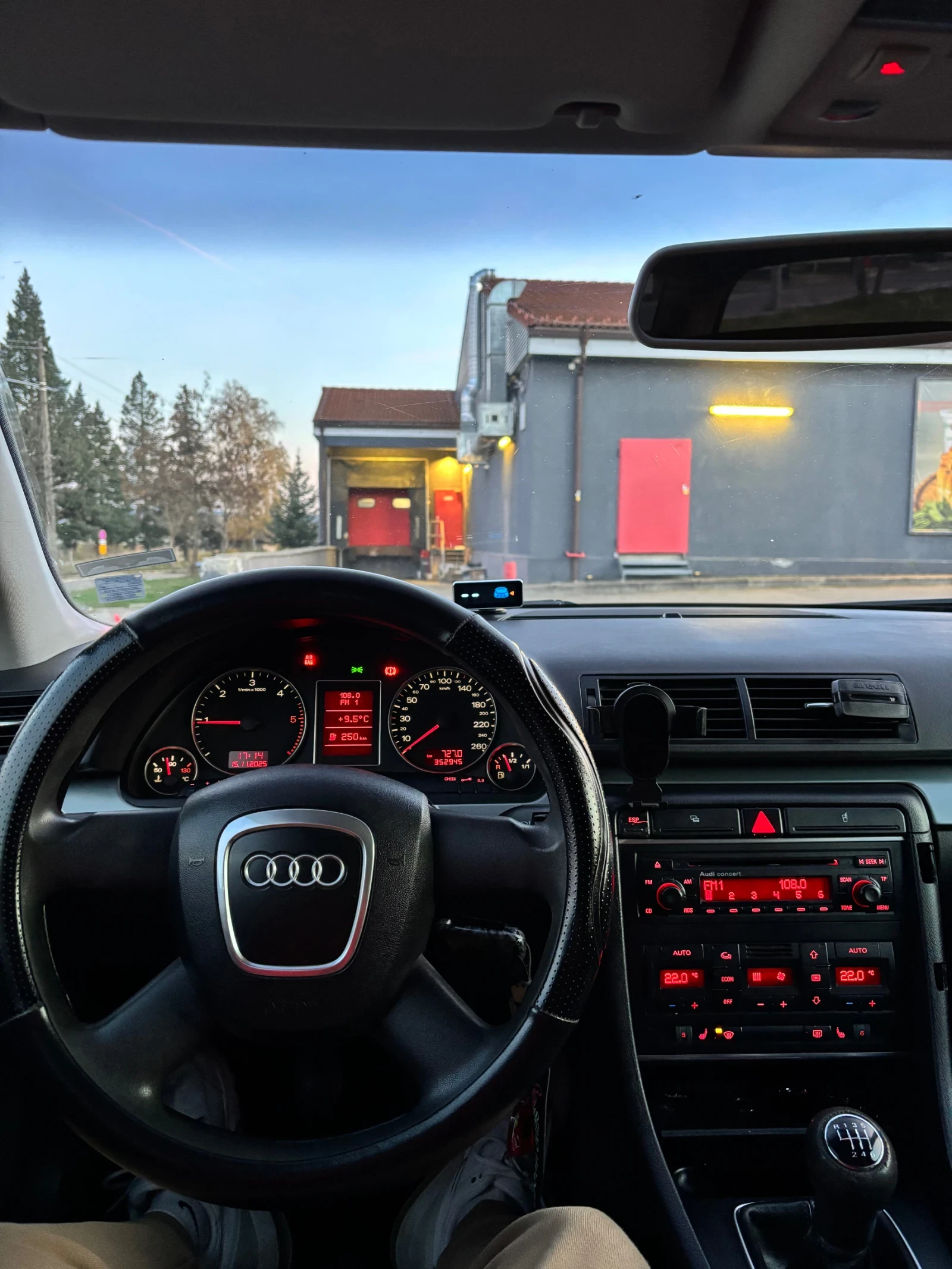 Audi A4 | Mobile.bg   10