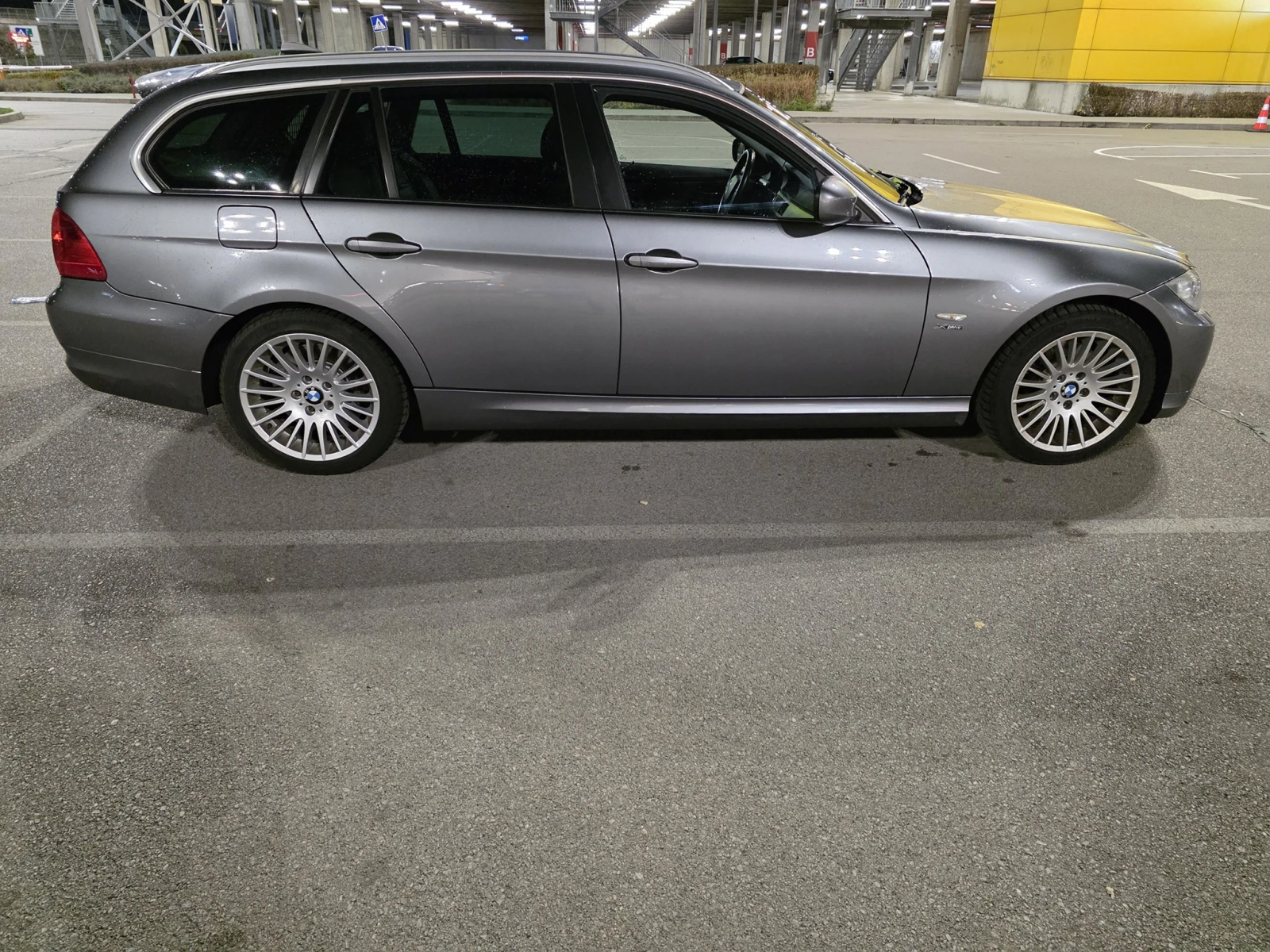 BMW 330 xdrive - изображение 6