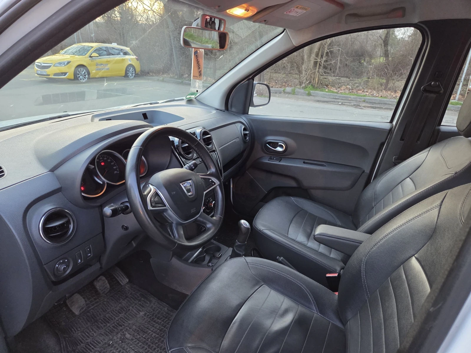 Dacia Lodgy 1.6 (LPG) 7места, снимка 5 - Автомобили и джипове - 53686651