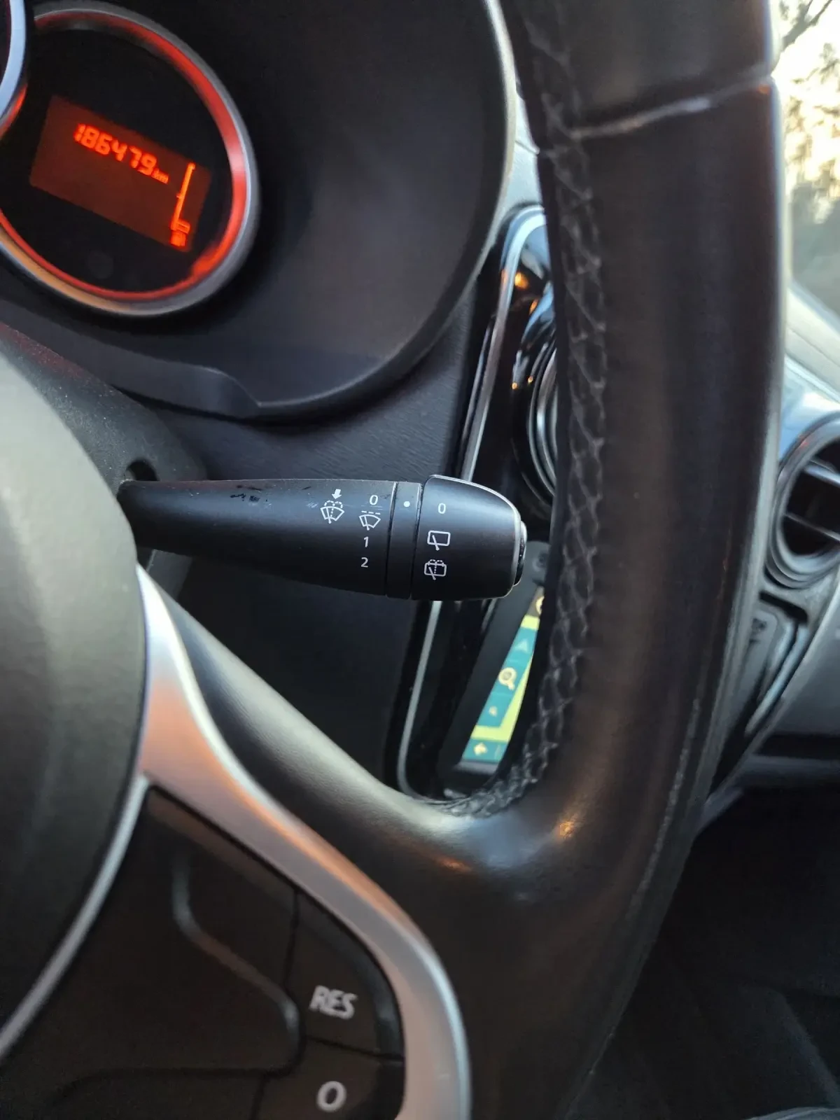 Dacia Lodgy 1.6 (LPG) 7места, снимка 15 - Автомобили и джипове - 53686651