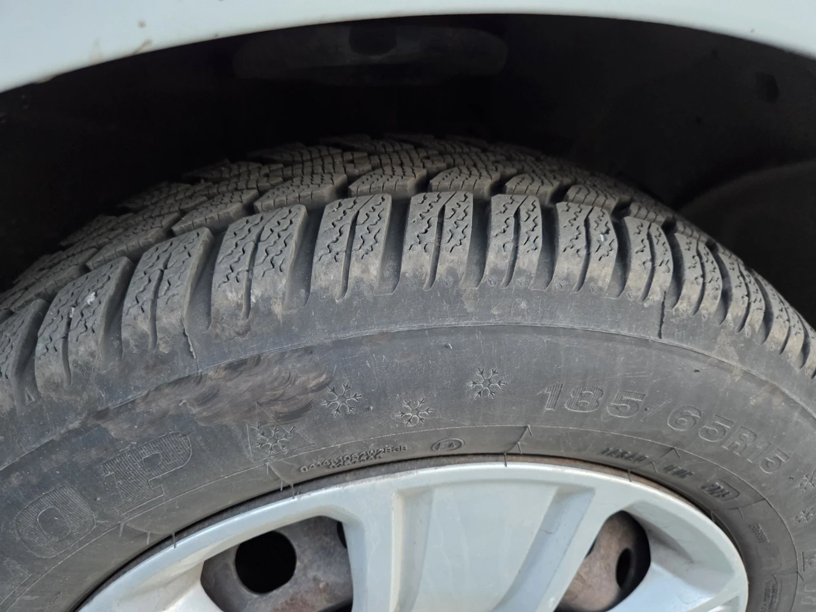 Dacia Lodgy 1.6 (LPG) 7места, снимка 14 - Автомобили и джипове - 53686651