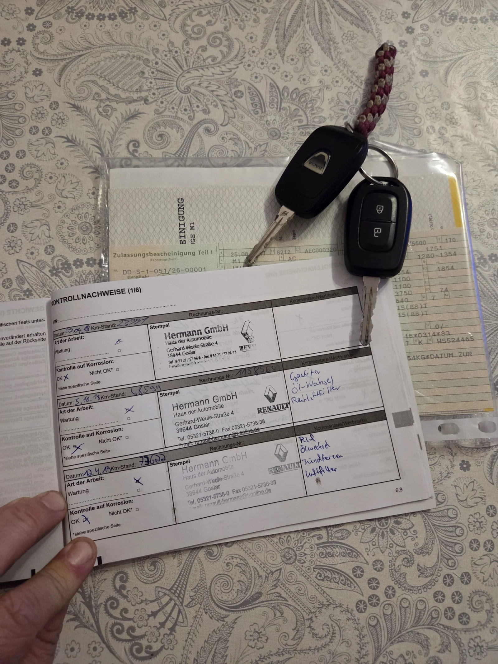 Dacia Lodgy 1.6 (LPG) 7места, снимка 16 - Автомобили и джипове - 53686651