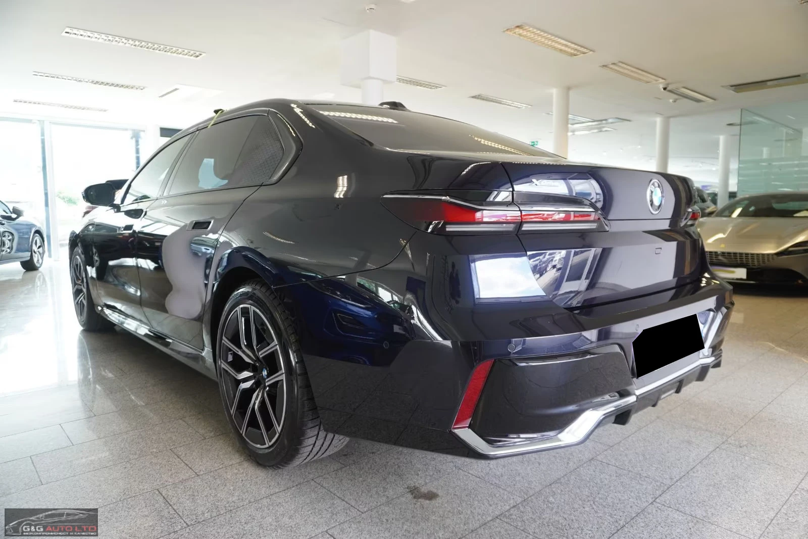 BMW 740 d/xDrive/299HP/M-SPORT/SKY-LOUNGE/360/B&W/869g - изображение 4