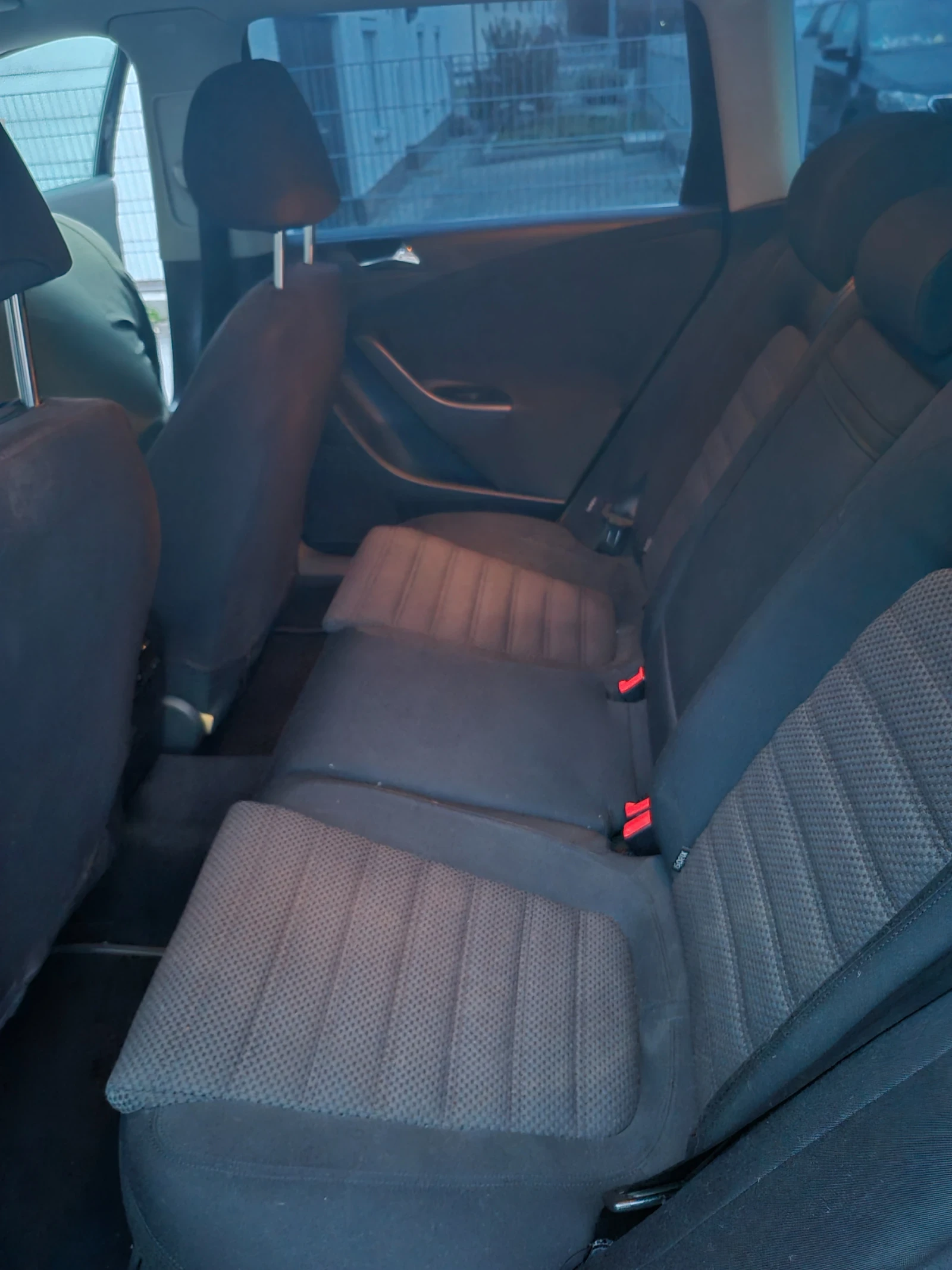 VW Passat, снимка 11 - Автомобили и джипове - 53946674