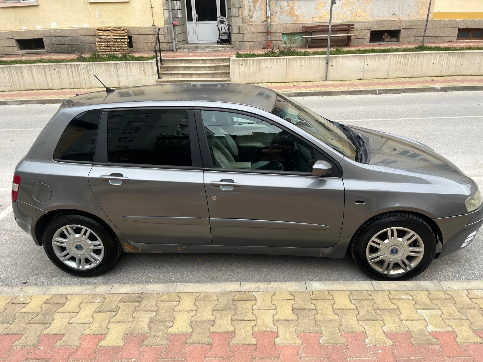 Fiat Stilo, снимка 8 - Автомобили и джипове - 53952249