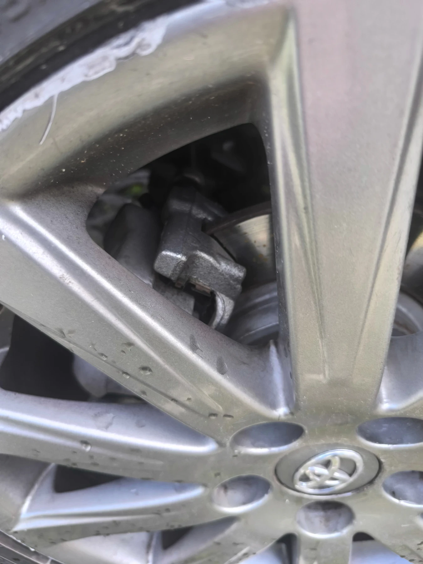Toyota Avensis Т27 комби, снимка 8 - Автомобили и джипове - 54235688