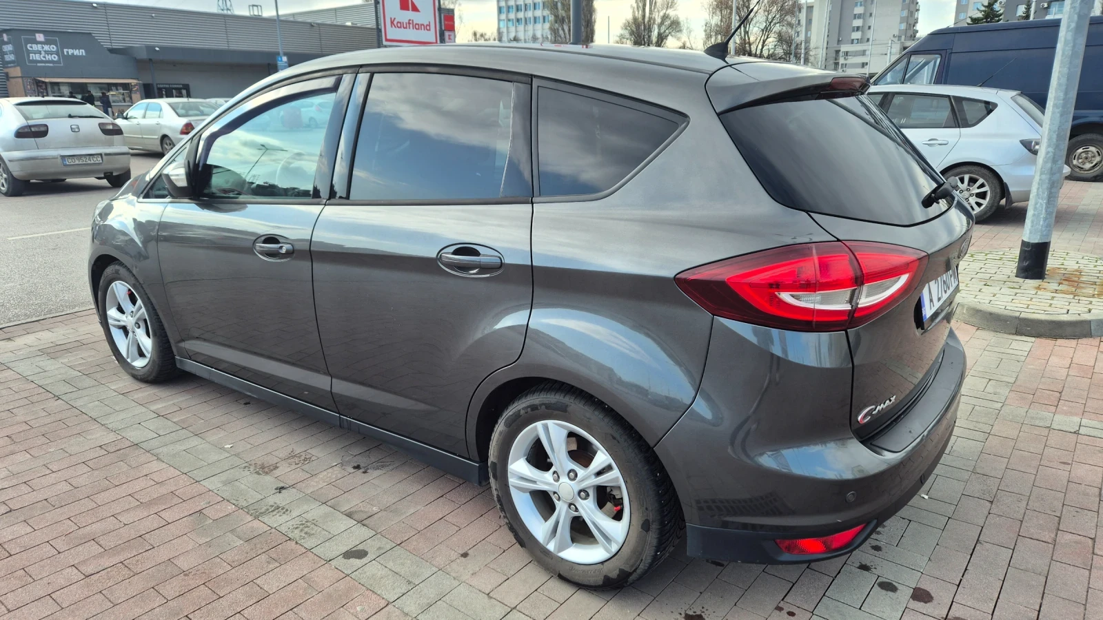 Ford C-max, снимка 11 - Автомобили и джипове - 54403061
