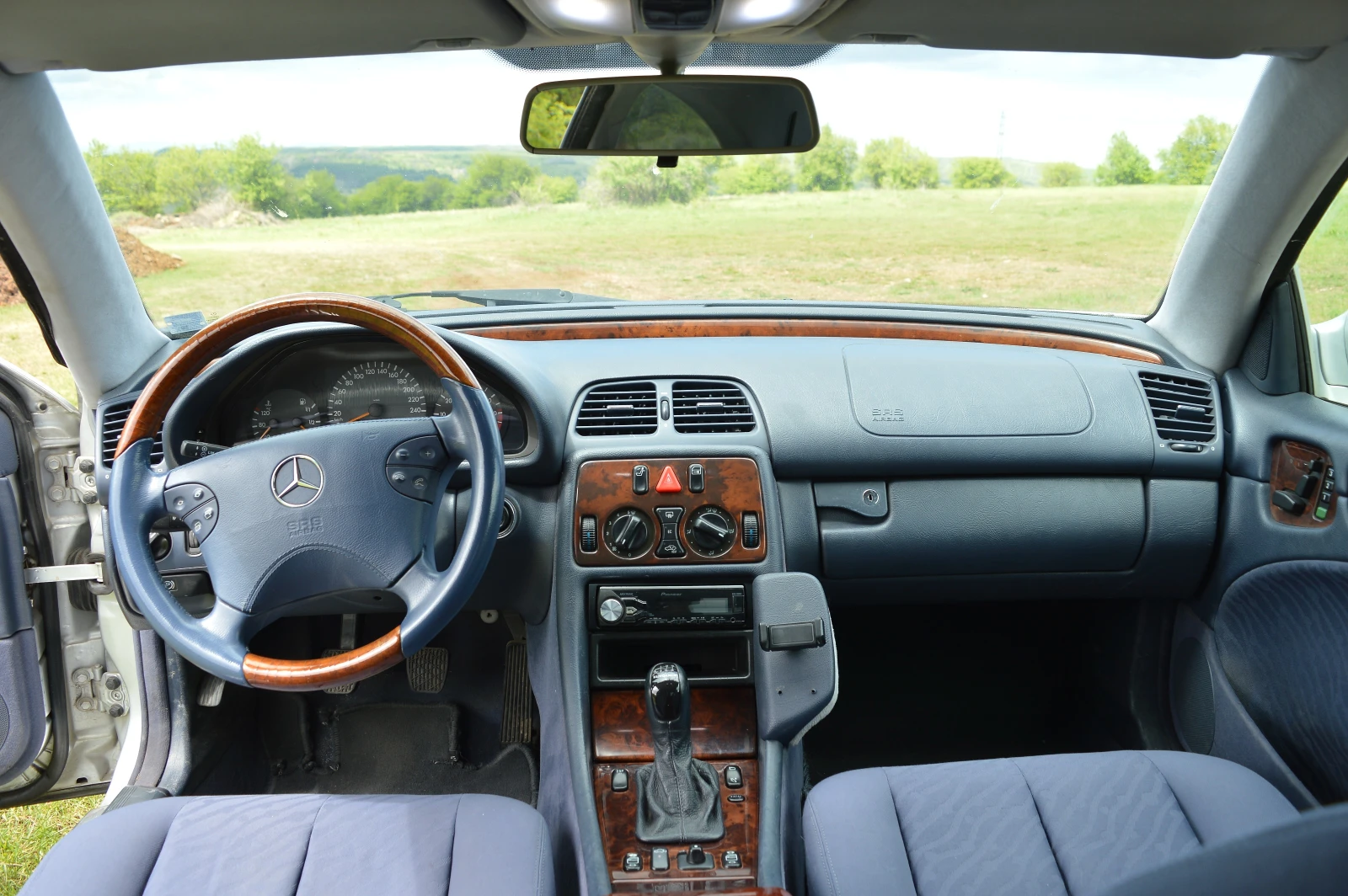 Mercedes-Benz CLK 200 KOMPRESSOR, снимка 14 - Автомобили и джипове - 54448238