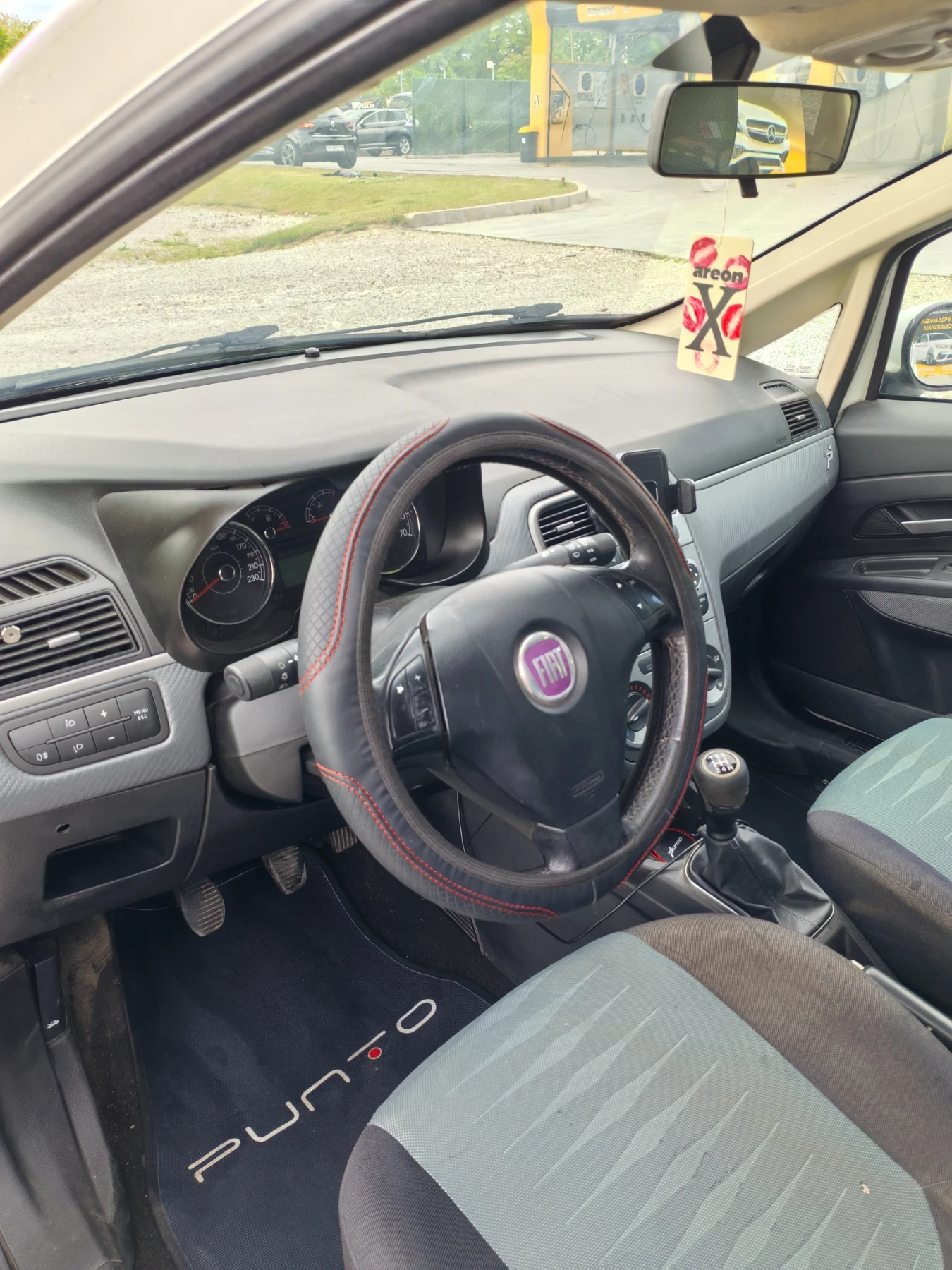 Fiat Punto Grande punto1.3 multijet, снимка 6 - Автомобили и джипове - 54603111