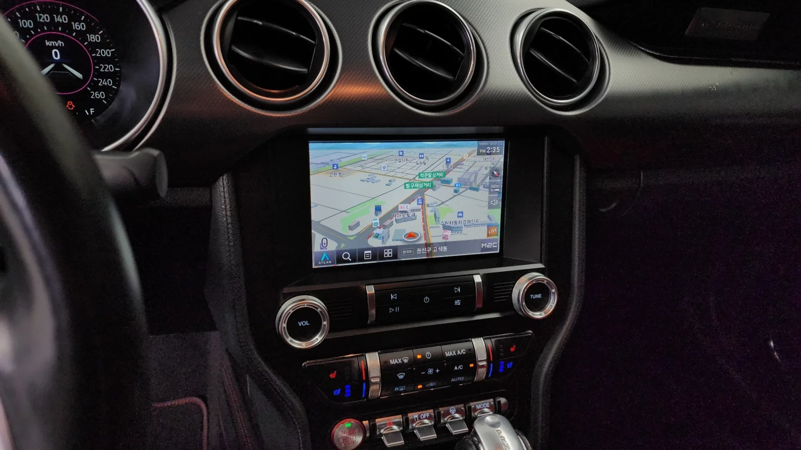 Ford Mustang 2.3L EcoBoost / Navi / Camera, снимка 6 - Автомобили и джипове - 54650562