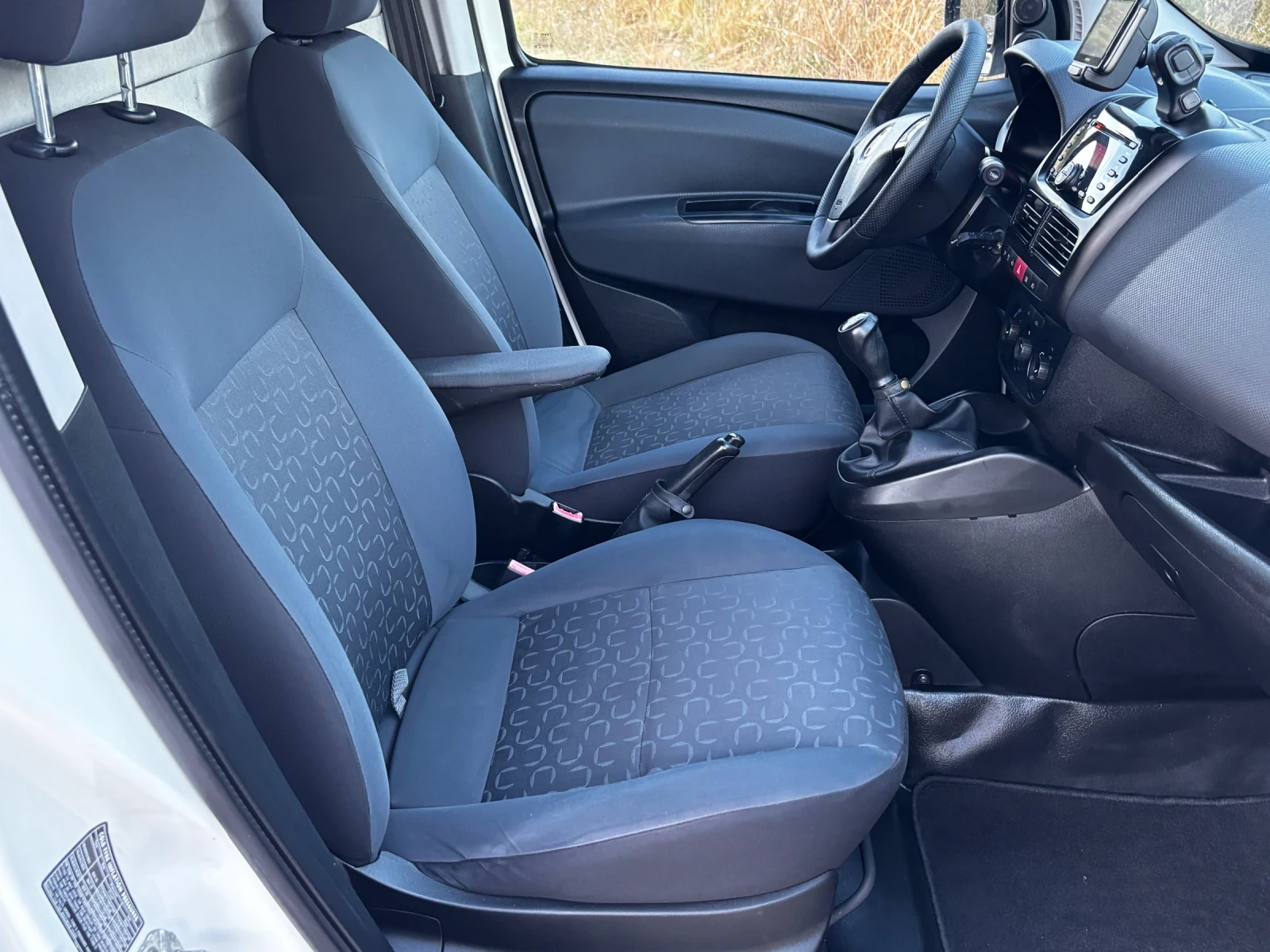 Fiat Doblo 1.3mjet/90к.с - Италия, снимка 14 - Автомобили и джипове - 55931213