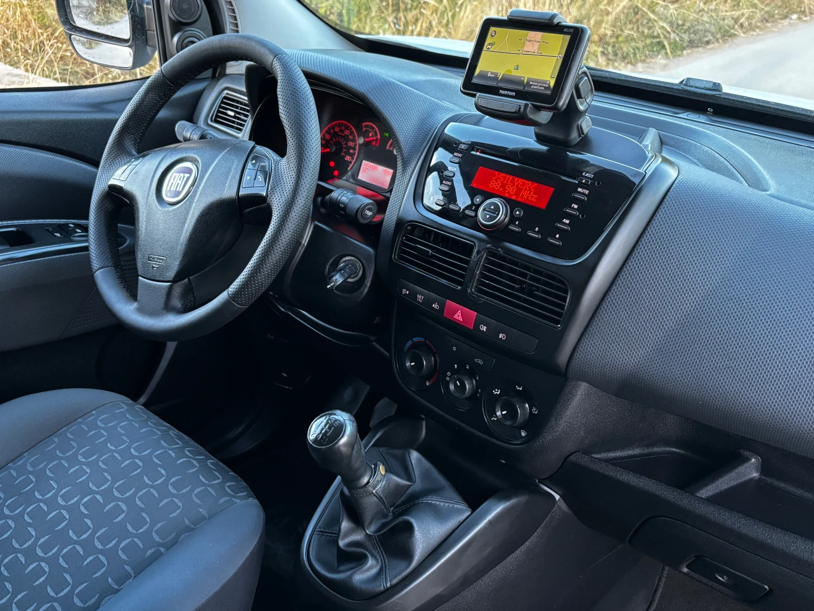 Fiat Doblo 1.3mjet/90к.с - Италия, снимка 12 - Автомобили и джипове - 55931213