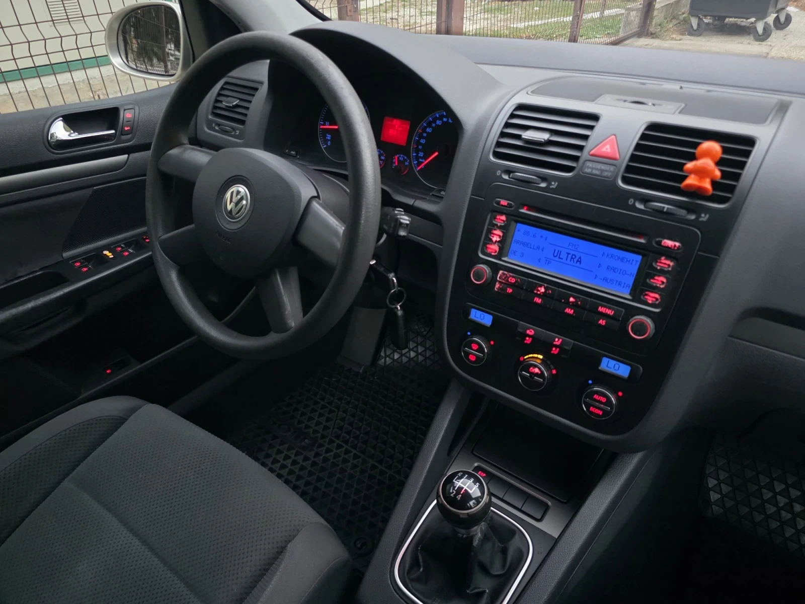 VW Golf 1.9TDI * Климатроник* Темпомат* , снимка 13 - Автомобили и джипове - 56107040