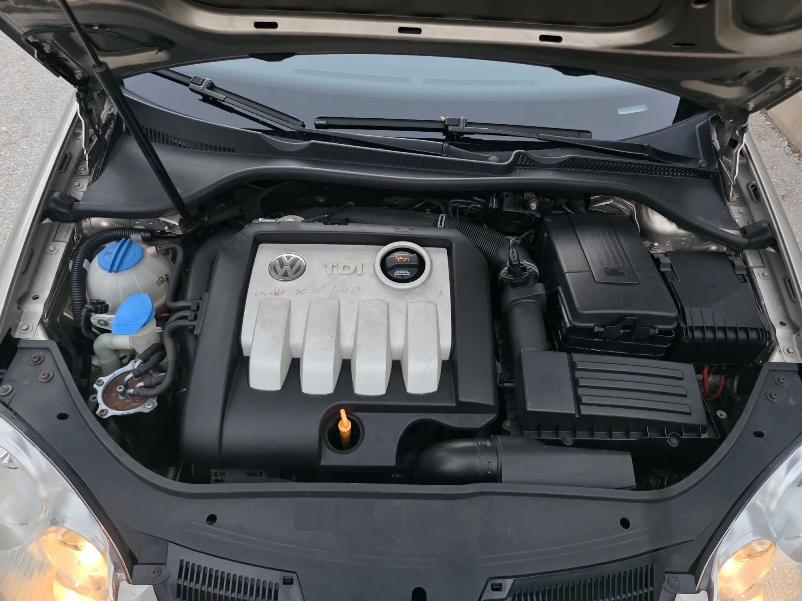 VW Golf 1.9TDI * Климатроник* Темпомат* , снимка 15 - Автомобили и джипове - 56107040