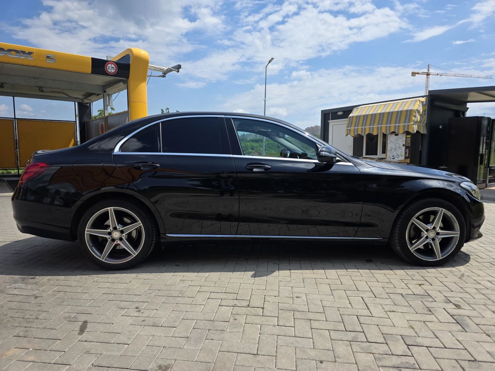 Mercedes-Benz C 250 4MATIC* 18AMG* LINE ASSIST* ПОДГРЕВ* ШВЕЙЦАРИЯ, снимка 5 - Автомобили и джипове - 56227634