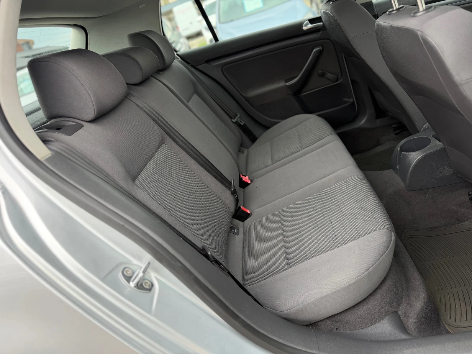 VW Golf 1.9TDI 90кс НАВИ , снимка 13 - Автомобили и джипове - 56270913