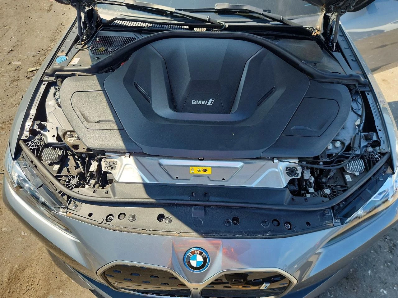 BMW i4 EDRIVE35| HARMAN| DISTRONIC| 360 КАМЕРА| , снимка 11 - Автомобили и джипове - 56362107