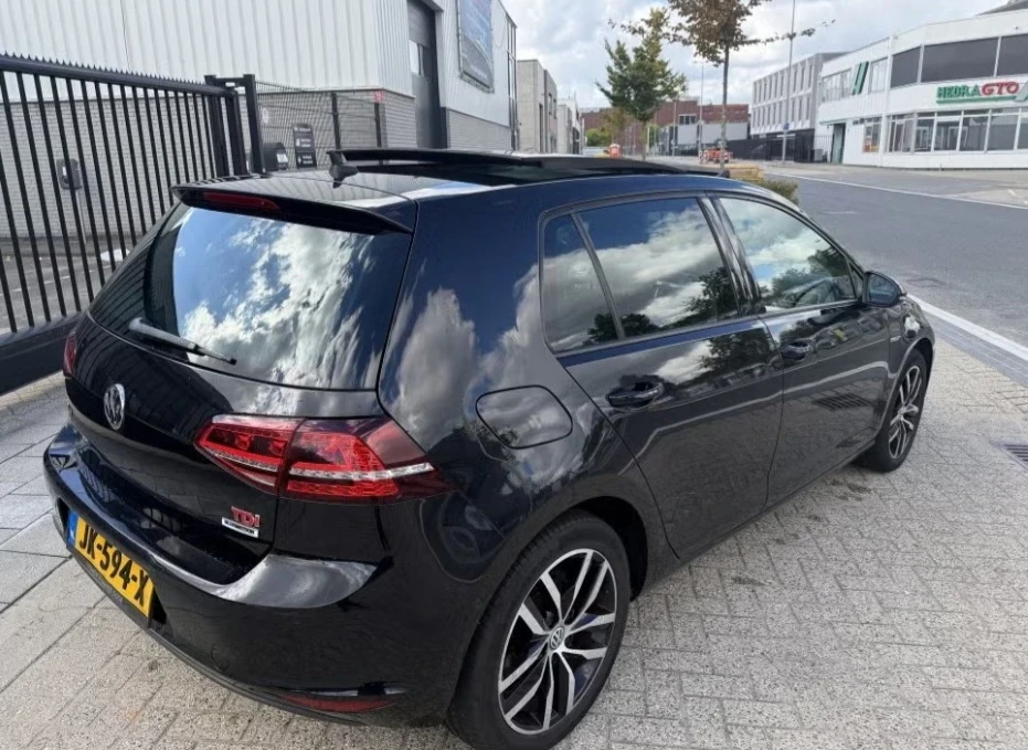 VW Golf 1.6TDI/PANORAMA/AUTOMATIC/ E6, снимка 5 - Автомобили и джипове - 56422937