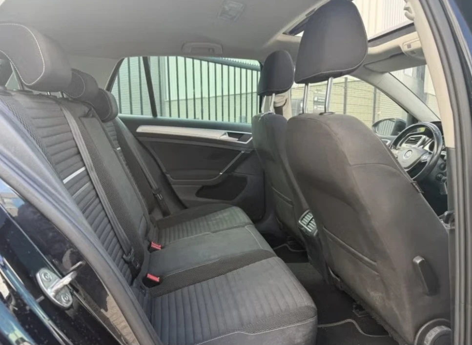 VW Golf 1.6TDI/PANORAMA/AUTOMATIC/ E6, снимка 16 - Автомобили и джипове - 56422937