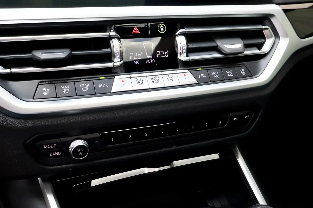 BMW M4 Coupe | 6Spd | CleanCarfax! Rear Wheel Drive | Mobile.bg � ����������� 11
