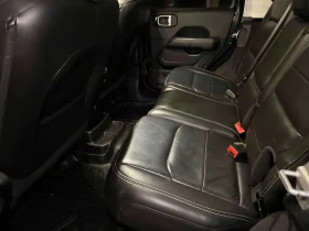 Jeep Wrangler SAHARA * ПОДГРЕВ / КОЖЕН САЛОН / ОТ ПРЕДСТАВИТЕЛВО, снимка 12