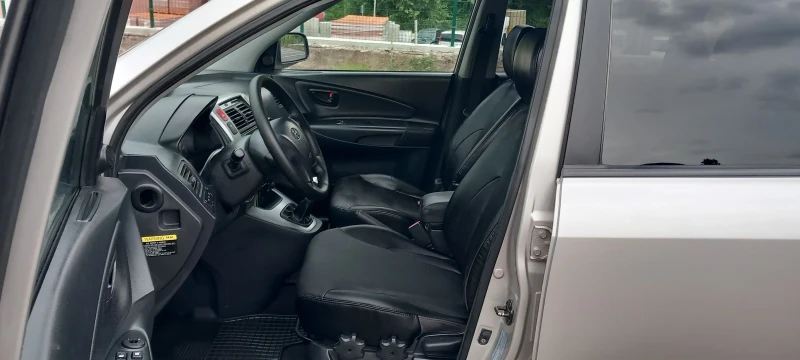 Hyundai Tucson 2.0CRDI 187432km, снимка 7 - Автомобили и джипове - 52556920