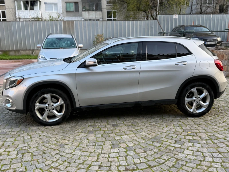 Mercedes-Benz GLA 250, снимка 10 - Автомобили и джипове - 52416356