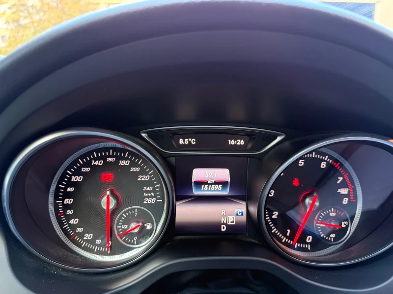 Mercedes-Benz GLA 250, снимка 4 - Автомобили и джипове - 52416356