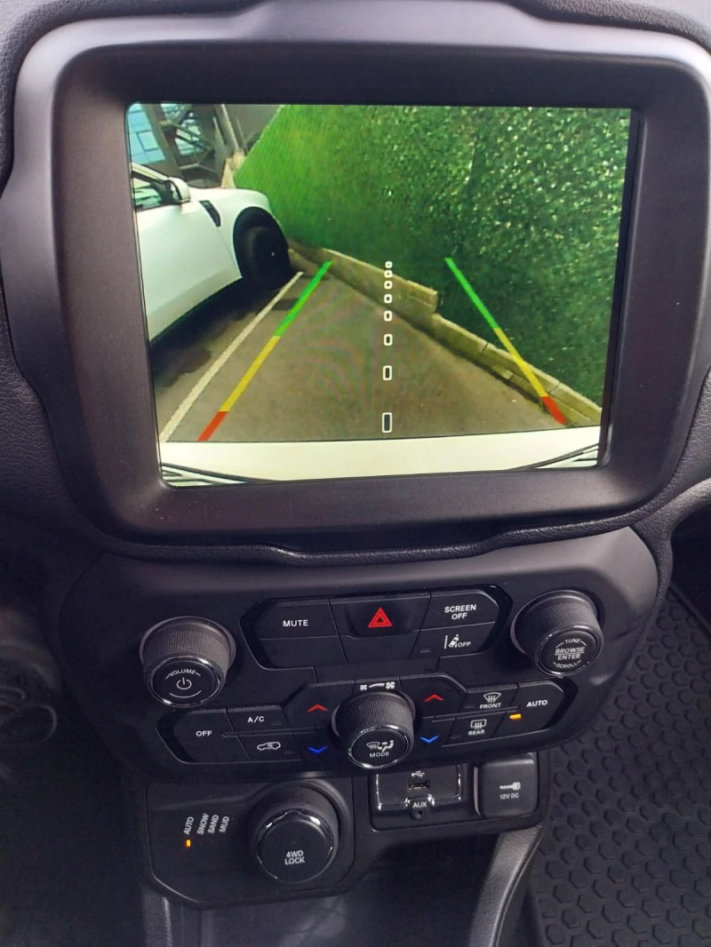 Jeep Renegade 1.3turbo* 180к.с.* 50000km, снимка 15 - Автомобили и джипове - 52747916