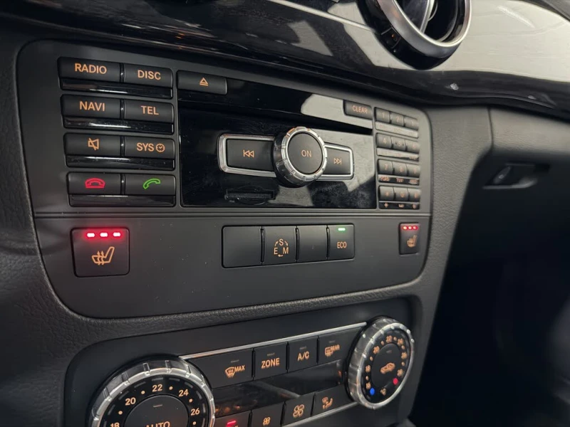 Mercedes-Benz GLK 350 4MATIC, снимка 10 - Автомобили и джипове - 53199971