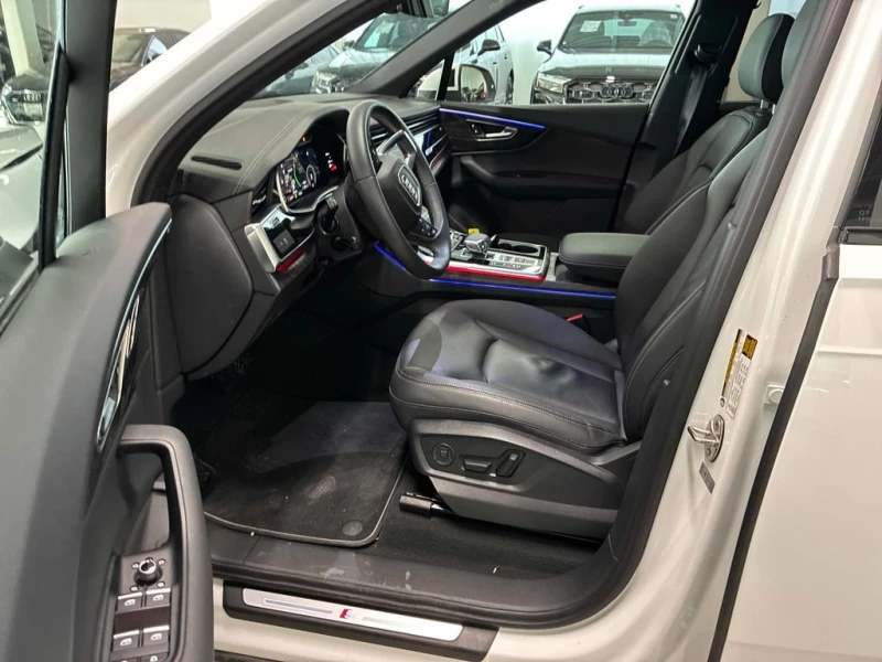 Audi Q7 * 55 TFSI quattro / CARFAX /AMBIENT/ПОДГРЕВИ/, снимка 5 - Автомобили и джипове - 53323959