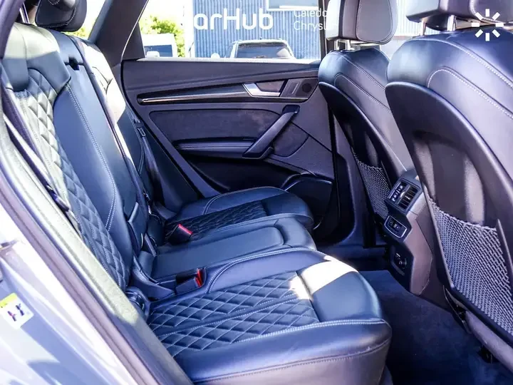 Audi SQ5 Progressiv/Quattro/ПАНОРАМА/Carplay/Blind Spot, снимка 10 - Автомобили и джипове - 55173902
